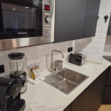 Brand New Very Cosy And Awesome Display Close To The Slope! Private Parking *