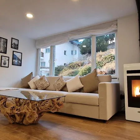 Brand New Very Cosy And Awesome Display Close To The Slope! Private Parking *