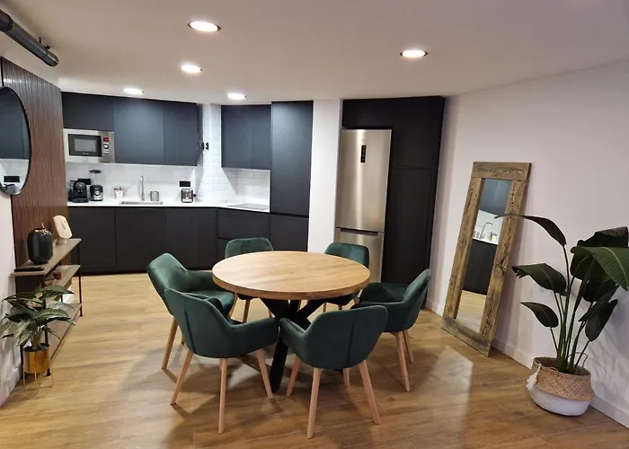 Brand New Very Cosy And Awesome Display Close To The Slope! Private Parking *