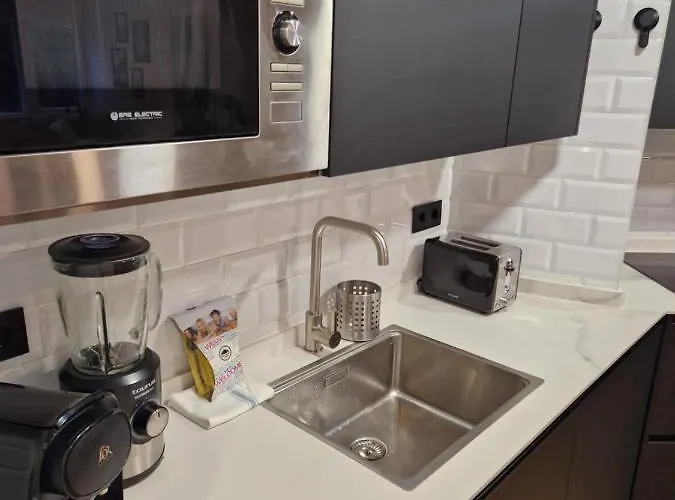 Brand New Very Cosy And Awesome Display Close To The Slope! Private Parking *