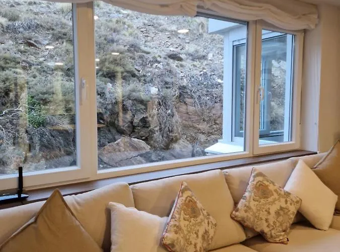 Brand New Very Cosy And Awesome Display Close To The Slope! Private Parking *