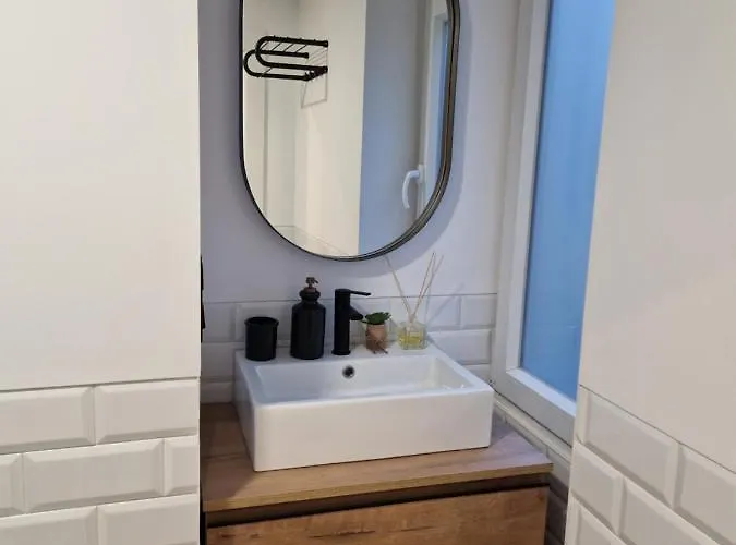 Brand New Very Cosy And Awesome Display Close To The Slope! Private Parking *