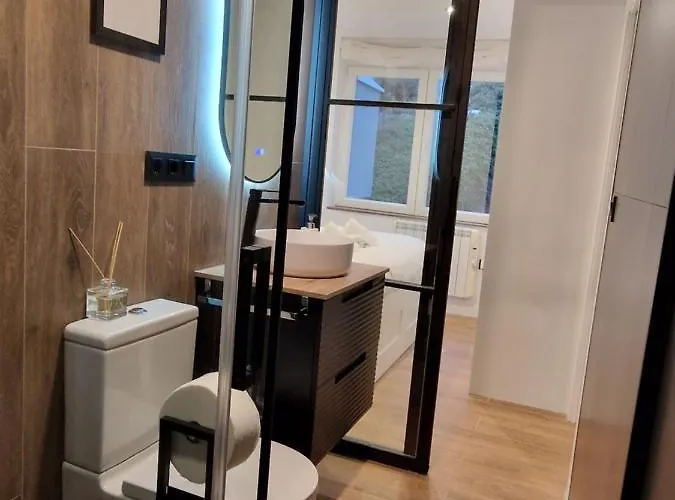 Brand New Very Cosy And Awesome Display Close To The Slope! Private Parking Apartamento